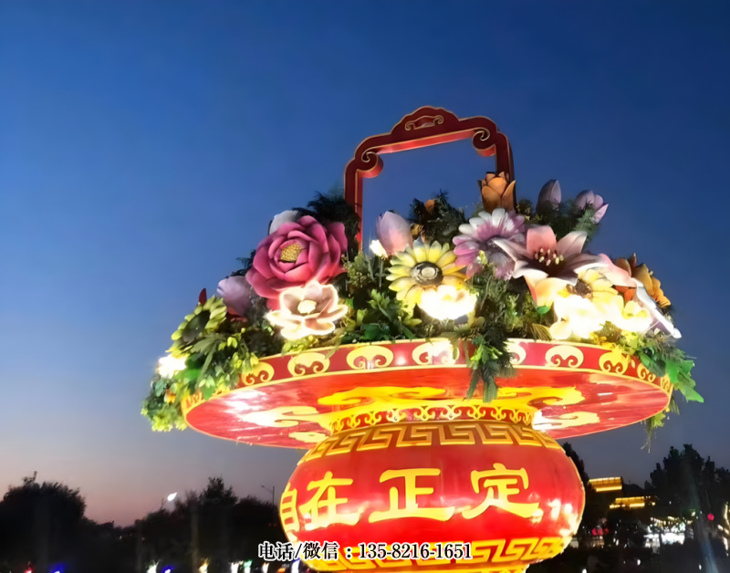 自在正定玻璃钢花篮景观雕塑夜景照明效果